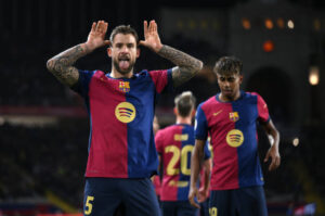 النصر يضم المدافع الإسباني إينيغو مارتينيز قادمًا من برشلونة